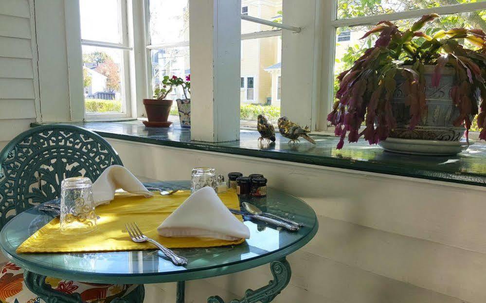La Farge Perry House Bed & Breakfast Newport Exterior photo